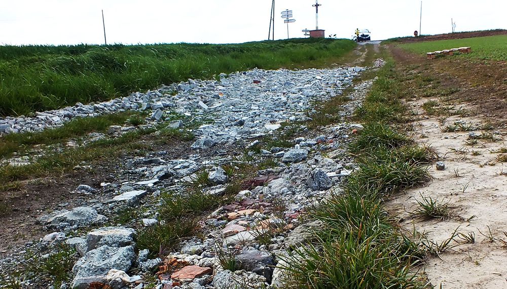  image des gravats sur le chemin