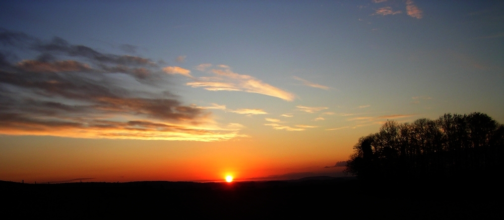 un coucher de soleil sur le mont peleu...